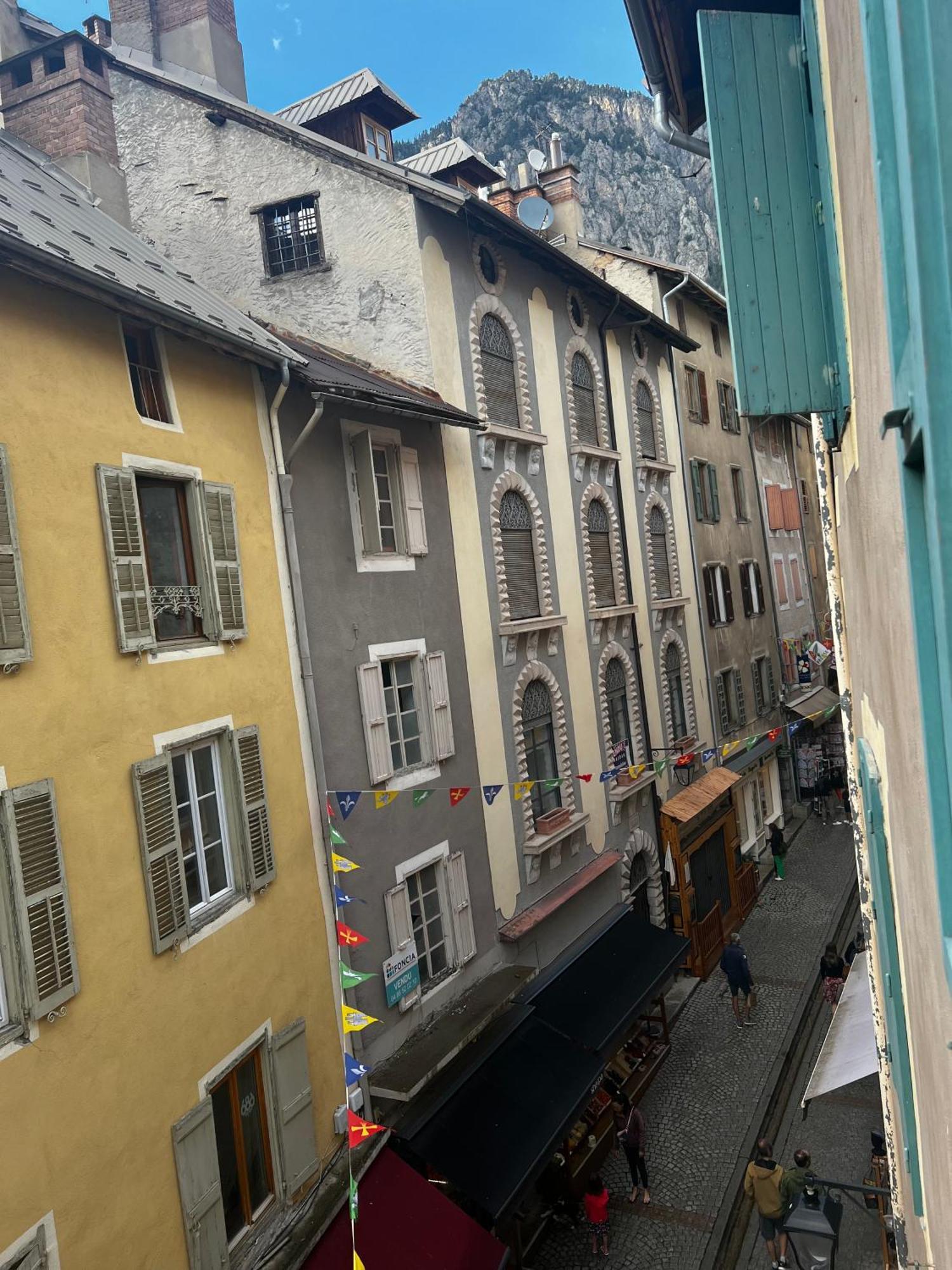 Appartement Moderne Et Chaleureux Briançon Dış mekan fotoğraf